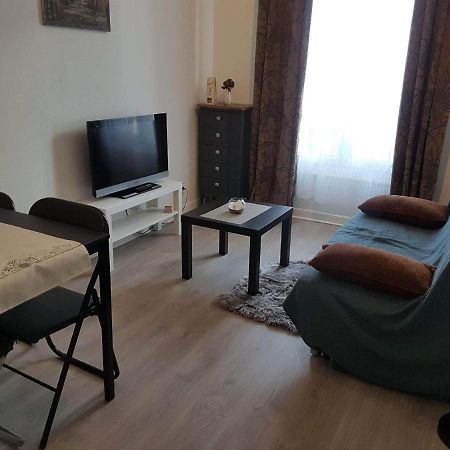 Appartamento Hoche Pantin Esterno foto