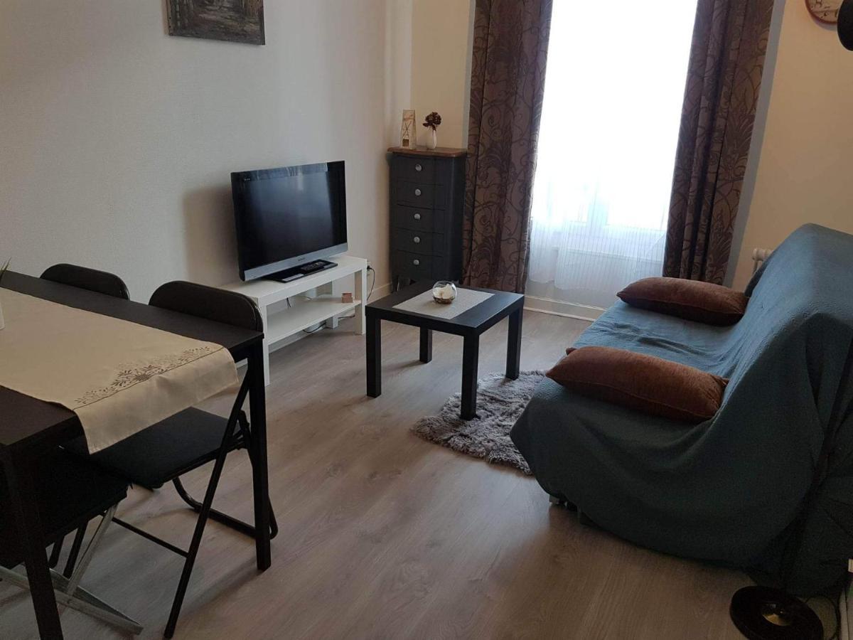 Appartamento Hoche Pantin Esterno foto