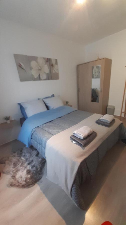 Appartamento Hoche Pantin Esterno foto